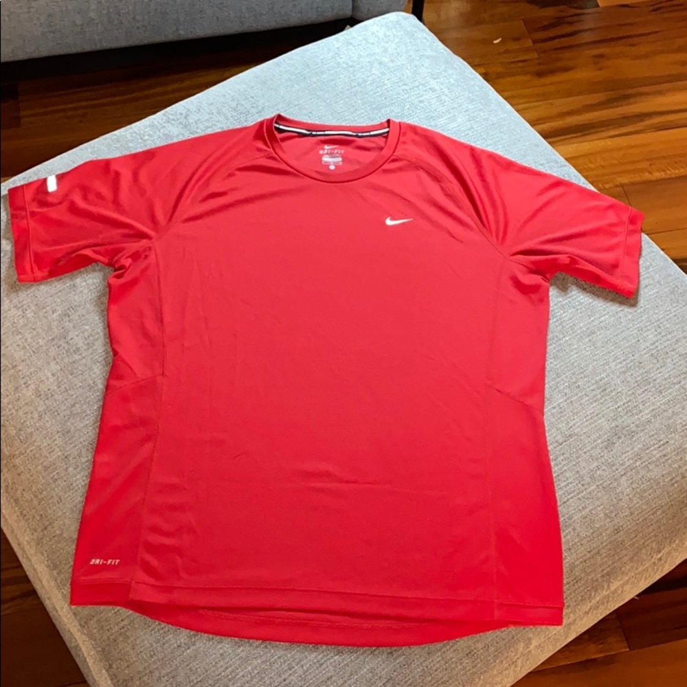 Nike men’s running shirt. Sz L